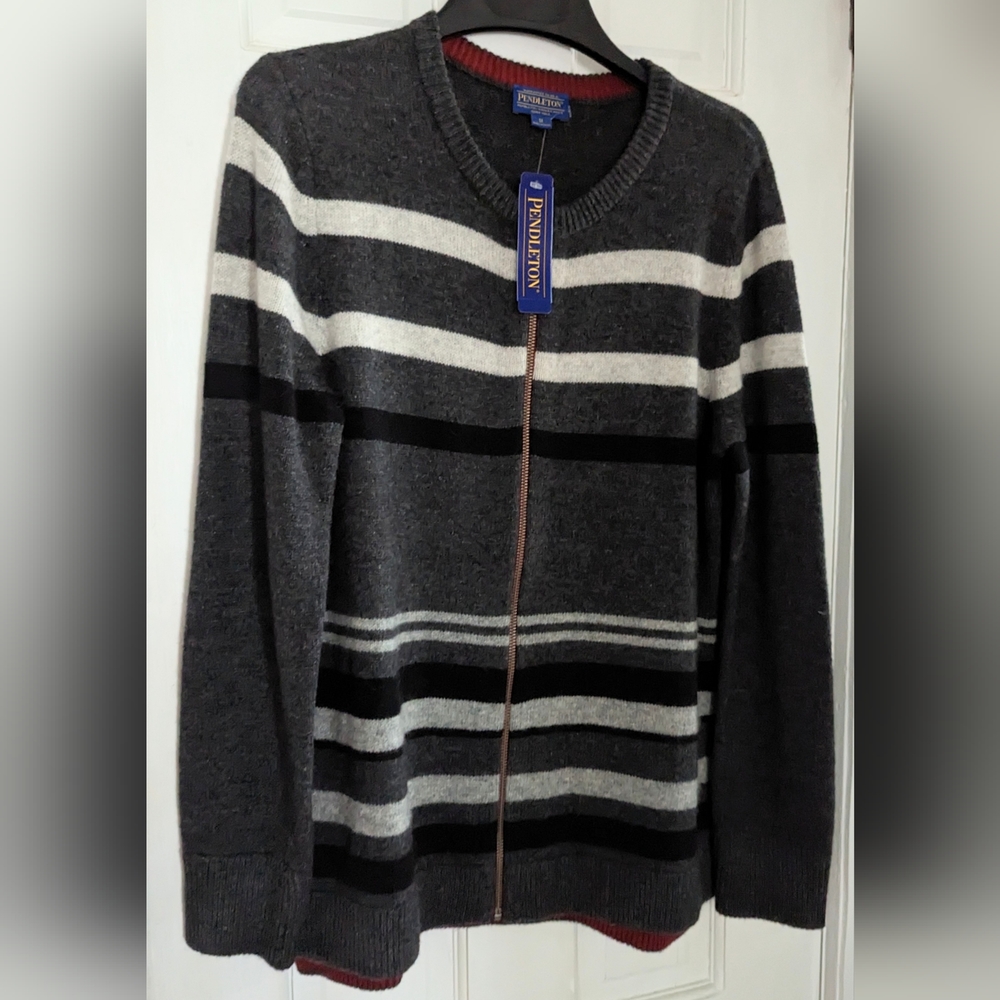 NWT, PENDLETON zip up sweater, sz Med